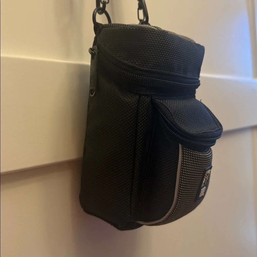 Case Logic Compact Camera Bag Black w/ Adjustable Shoulder Strap Padded Zippered
